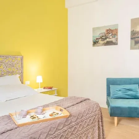 Terrazza Nel Corso-city Center Daire *